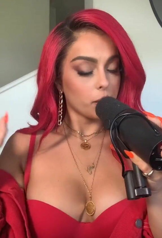 Bebe Rexha (@beberexha) #cleavage  #bra  #red bra  «Wrote this song what you think?»