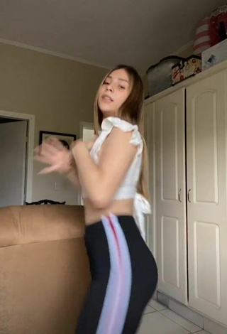 Claudia Rosy Bendezu (@lacochizuhn) #crop top  #cleavage  #white crop top  #pants 