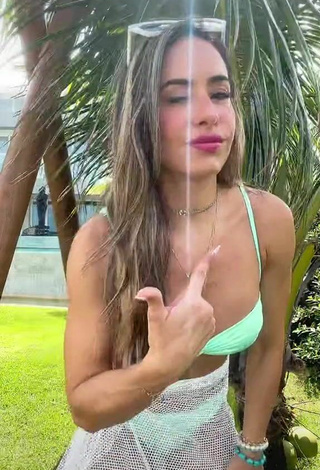 Lica Lopes Ramalho (@licalopes10) #cleavage  #tattooed body  #bikini top  #light green bikini top  «#batalhasorria...»
