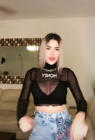 Mafer Payan (@mafpayan1_) #crop top  #cleavage  #pants  #black crop top  #see through crop top  #jeans pants  «(insta: mafpayan1)»