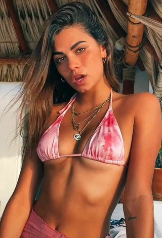 Manu Barrios (@manubarrioos) #cleavage  #underboob  #tattooed body  #bikini top  «Ig @manubarrioos #fyp...»