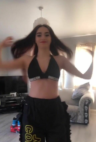 Georgie Rubery (@midgegee) #bikini top  #black bikini top  #booty shaking  «I’ve been on TikTok 2 years today!!»