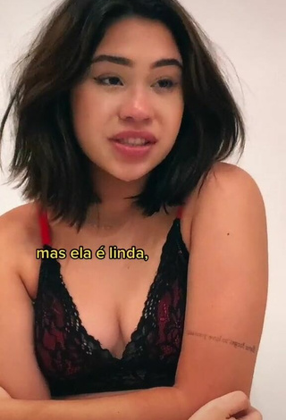 Nica Reina (@nicareinaa) #cleavage  #tattooed body  «#pov: No seu aniversário de 3...»