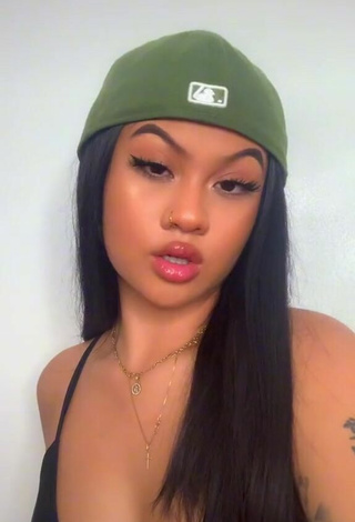 Carly Sarah (@rly.cxrly) #bra  #black bra  #cleavage  #tattooed body  «Only for him   #fyp ( click link...»