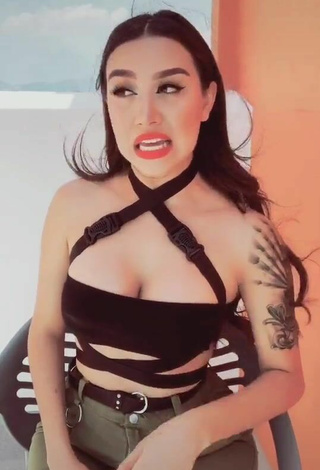Alejandra Trevino (@soyaletrevino) #crop top  #cleavage  #tattooed body  #pants  #black crop top  «Ahorita tengo un pegue perro eh...»