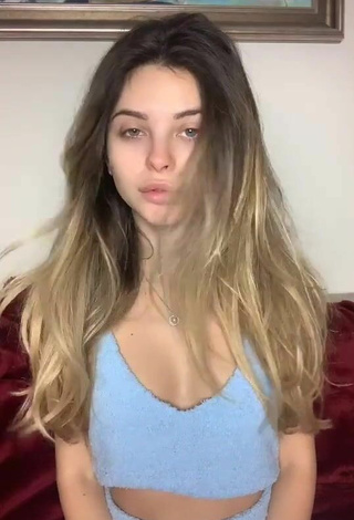 Valerie Lungu (@valerie.lungu) #cleavage  #tattooed body  #crop top  #blue crop top  «Make Up in 2 seconds     #makeup...»