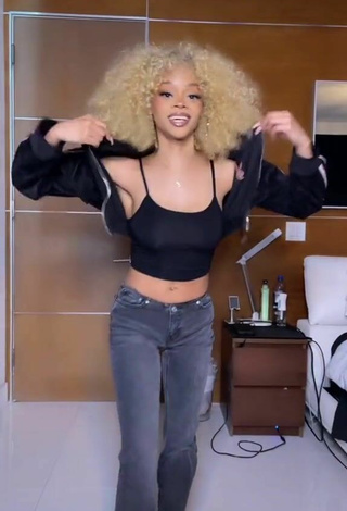 Challan Dang (@bansbabymama) #crop top  #black crop top  #cleavage  #jeans pants 
