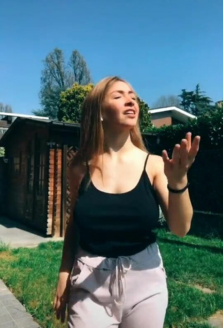 Susanna Bonetto (@bonettosusanna) #top  #black top  #cleavage 