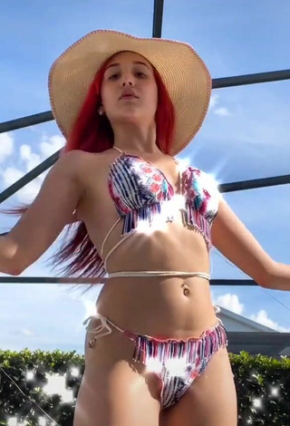 Jennifer Garcia (@jenniferrgarciia) #cleavage  #bikini  #belly button piercing  #booty dancing  «Ay dios mío ! @likeboutiquemiami»