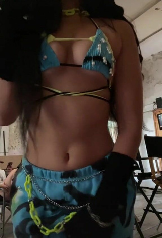Mariah Angeliq (@mariahangeliqoficial) #cleavage  #bikini top  «soy la verdadera TÓXICA»