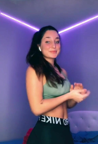 Maya Jakubowski (@mayajakubowski) #cleavage  #crop top  #green crop top  #shorts  #booty dancing  «go follow my temporary insta...»