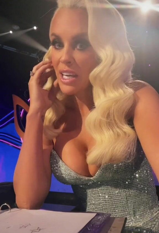 Jenny McCarthy (@mrs.wahlberg) #cleavage  #big boobs  «A whole new episode of...»