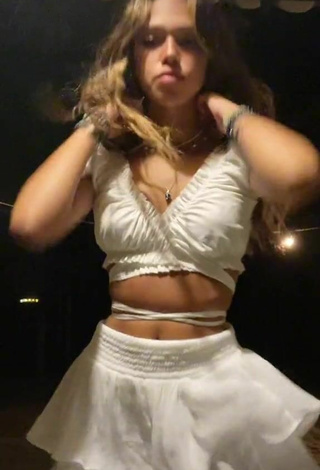 nottrebeca (@nottrebeca) #cleavage  #crop top  #white crop top  #skirt  #booty dancing  «dc: @Tracy Joseph»