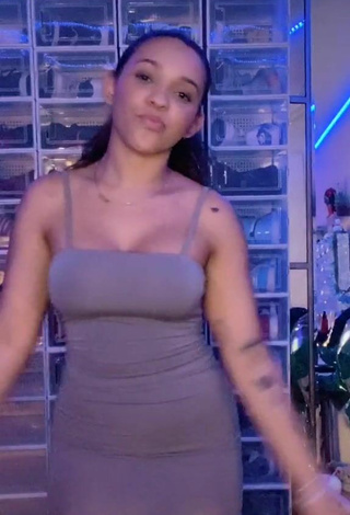 River Bleu (@riverbleu) #cleavage  #dress  #grey dress  #tattooed body  #booty dancing  «i know he’s upset»