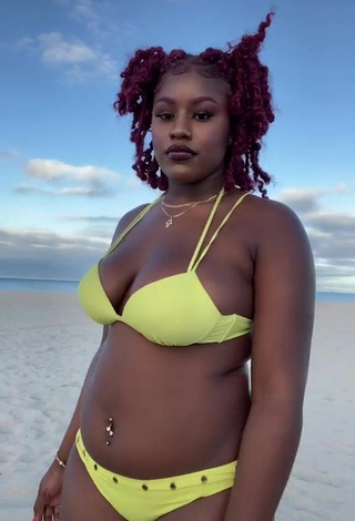 Skaibeauty (@skaibeauty) #cleavage  #bikini  #yellow bikini  #belly button piercing  #beach  «Not the instant bbl. ib:...»