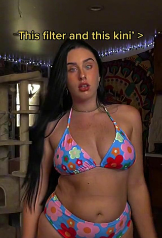 Bunny Bispo (@imnotbunny) #cleavage  #bikini  #floral bikini  #bouncing boobs  «I feel like a super model»