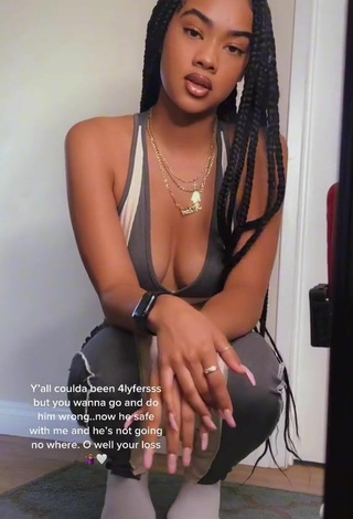 K'lian Ariah (@kc.ariah) #cleavage  #crop top  «Kc hadda come around and save...»