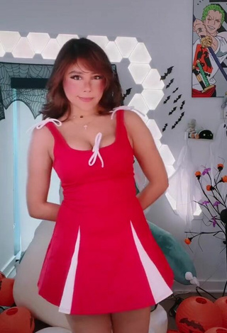 Nicole Sanchez (1997) (@neekolul) #cleavage  #dress  #red dress  #bouncing boobs  «#ad You can WIN CHIPOTLE FOR A...»