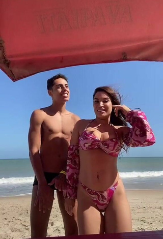 Raissa Barbosa (@raissabarbosa) #cleavage  #bikini  #butt  #booty dancing  #belly button piercing  #beach  «Até que enfim conseguimos»