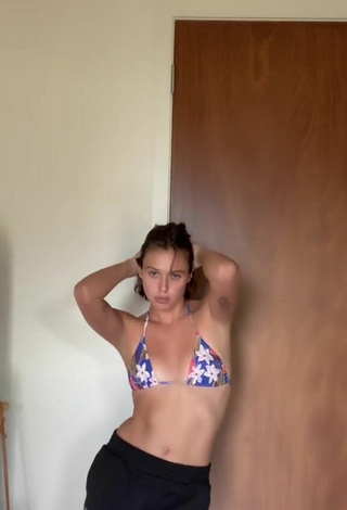 Tatiana Ringsby (@tringsby) #cleavage  #bikini top  #tattooed body 