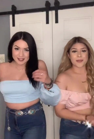 Brissa Murillo (@b.dayanna_) #cleavage  #tube top  #bouncing boobs  «Dc:@tokyobrat.kenz yup get it ig...»