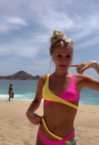 calysta.belle (@calysta.belle) #cleavage #bikini #booty dancing #swimming pool « i’m so in love with this place...»