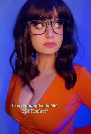 Hauntedhostess (@hauntedhostess) #cleavage  #cosplay  «Which team are you on Velma or...»