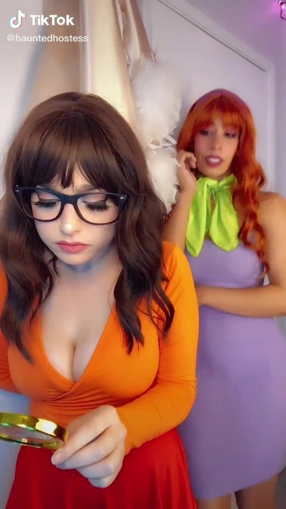Hauntedhostess (@hauntedhostess) #cleavage #cosplay «“Stay focused