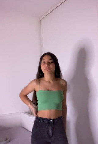 Houria Hocini (@houriahocini1) #cleavage  #crop top  #green crop top  #bouncing boobs 