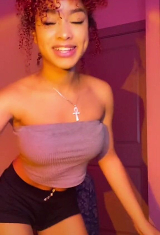 Lanii Kay (@laniikay) #cleavage  #tube top  #purple tube top  #shorts  #booty dancing  #belly button piercing  «Tag dccc #xyzbca #foryoupage...»