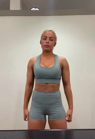 Mandy Rose (@mandyrose_wwe) #cleavage  #sport bra  #grey sport bra  #legging shorts  #butt  «#Vanquish #vqfit @vqfit»