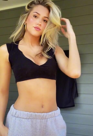 Olivia Massucci (@oliviamassucci) #cleavage  #crop top  #black crop top  «The eye roll at the end=mood»