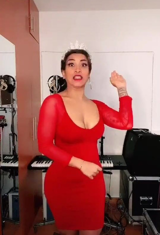 Paula Arias (@paula_tentacion24) #cleavage  #dress  #red dress  #big boobs  #tattooed body  «Es un cúmulo acumulado  ...!!!...»