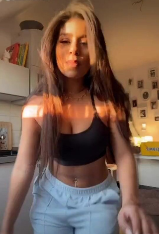 Sabrine Khan (@sabrine_khan) #crop top  #black crop top  #bouncing boobs  #belly button piercing  #booty shaking  «Passion #dance #foryou #foryoupage»