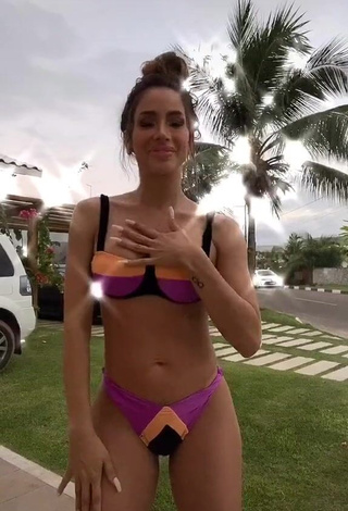 Kesia Muniz de Oliveira (@babi) #bikini  #street  #booty shaking  #cleavage  «#forpage #foryou #fy»