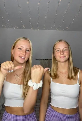 Finja & Svea (@finjaandsvea) #crop top  #white crop top  «My bestie  #fyp#viral#bestie#twins»