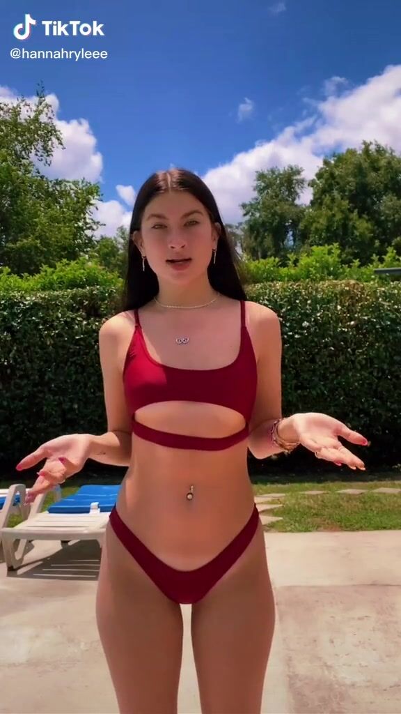 Hannah Rylee (@hannahrylee) #bikini #red bikini #belly button... yephot
