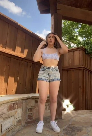 Erica Mattingly (@itzjusterica) #crop top  #shorts  #jeans shorts  «repost. dc @kvng.ryyy»