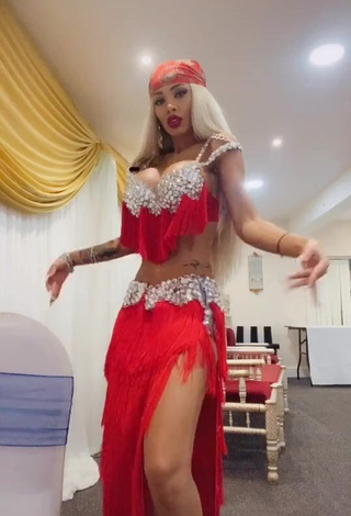 Cristina Pucean (@cristinapuceann) #bra  #sequin bra  #skirt  #red skirt  #booty shaking  #belly dance  #cleavage  #big boobs  #sexy  #belly button piercing 