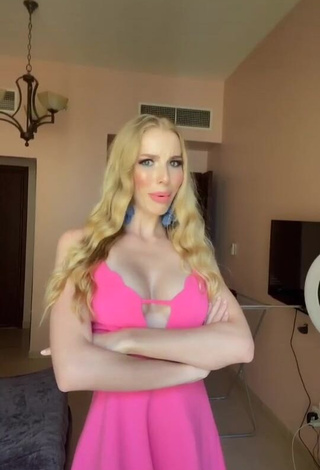 Hot & Nude: Daria Okhrimenko (@daria_okhrimenko) - Videos