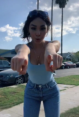 Destiny Salazar (@dessmx) #cleavage  #tank top  #blue tank top  #street  #pants  #jeans pants  «i thought the background was nice»