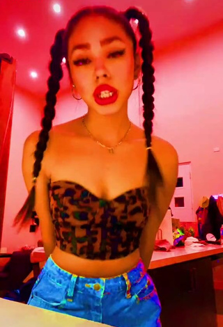 Destiny Salazar (@dessmx) #cleavage  #crop top  #leopard crop top  #sexy  «i watched this so many times i’m...»