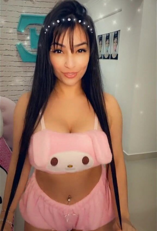 Emanuelly Raquel (@emanuelly_raquel) #cleavage  #bouncing boobs  #big boobs  #belly button piercing  #shorts  #pink shorts  #crop top  #pink crop top  «#foryou #cosplay #cosplaygirl ❤️»