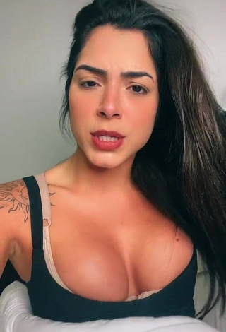 Luana Targinno (@luanatarginno) #cleavage  #sexy  «#foryou»