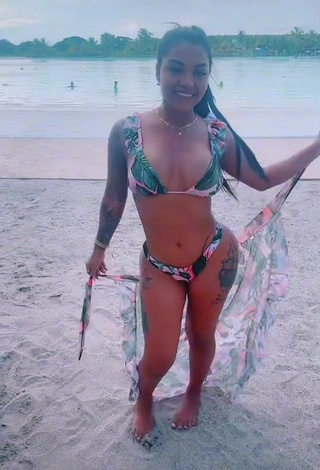 Anyuri Lozano (@anyurimusica2) #beach  #bikini  #floral bikini  #cleavage  #big boobs 