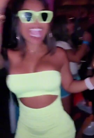 Anyuri Lozano (@anyurimusica2) #dress  #light green dress  #cleavage  #big boobs  #booty shaking 