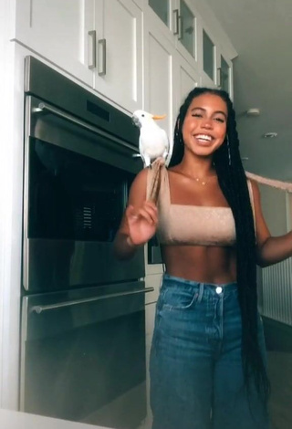 Asia Monet Ray (@asiamonetrayyy) #crop top  #beige crop top  #booty shaking  #pants  #jeans pants  #big boobs  #bouncing boobs  «Introducing my child Mango❤️...»