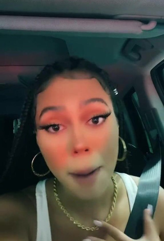 Asia Monet Ray (@asiamonetrayyy) #car #cleavage #big boobs «Car wash vibes #fyp #foryou #viral»