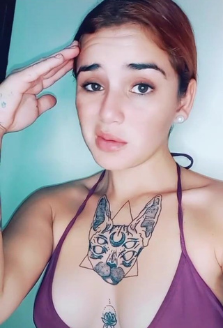 Julietaderomeo (@julietaderomeo) #cleavage  #sexy  #tattooed body  «yo use 3 veces y no le veo nada...»