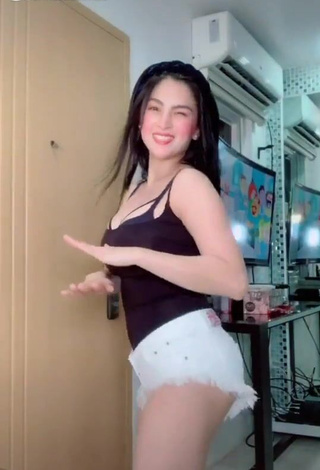 Karen Anne Tuazon (@karen_anne29) #shorts  #white shorts  #booty shaking  #cleavage  #sexy  «Just like that #tiktoklover»